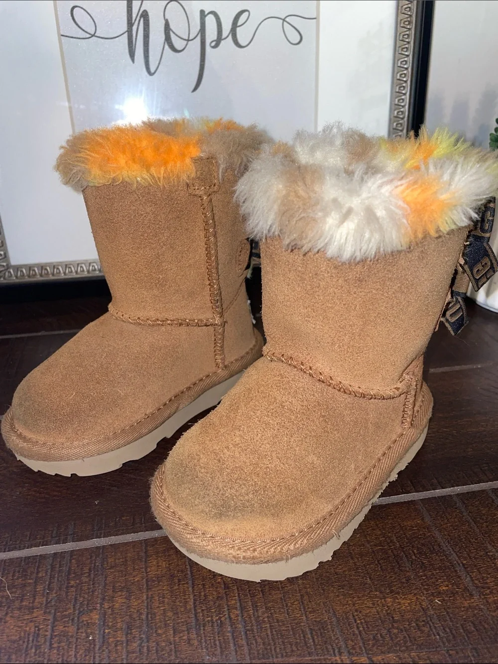 UGG Toddler Girls Suede Bailey Bow Boots Plaid Punk Faux Fur Trim Size 6
